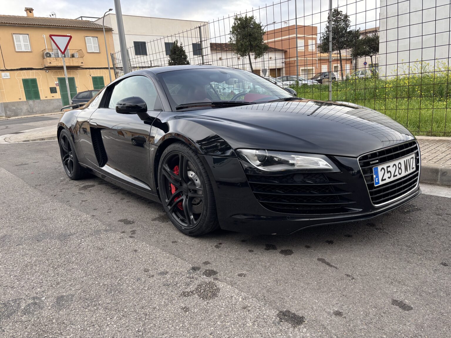 Tratamiento antiolores para coches en Mallorca con ECOLAUNDER